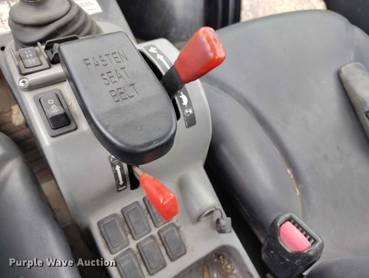 image for item ED0044 2014 Bobcat 5600 utility vehicle
