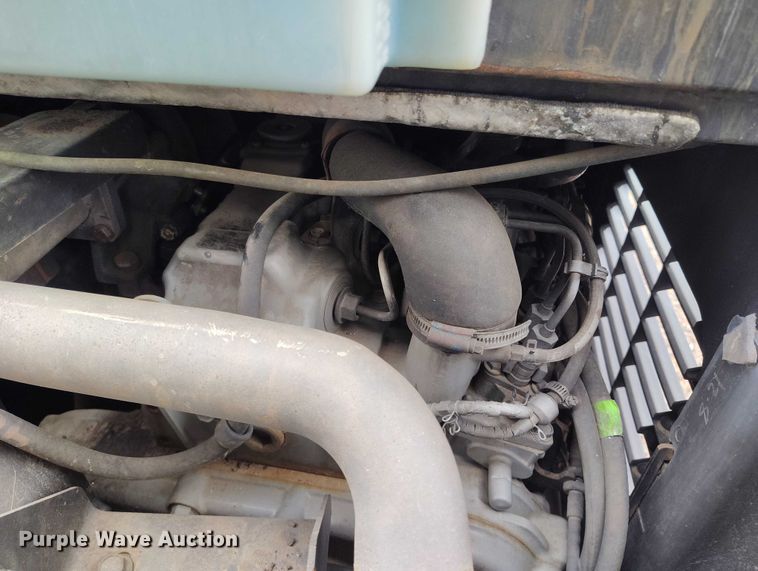 image for item ED0044 2014 Bobcat 5600 utility vehicle