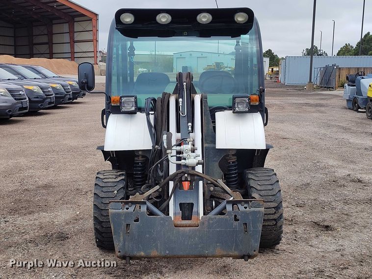 image for item ED0045 2015 Bobcat 5600 utility vehicle