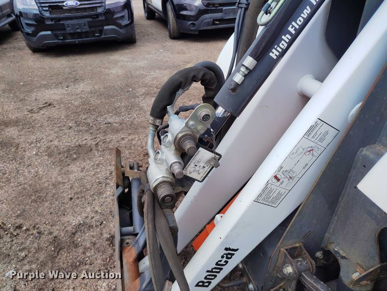 image for item ED0045 2015 Bobcat 5600 utility vehicle