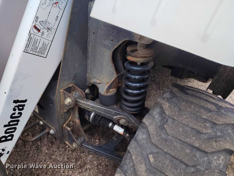 image for item ED0045 2015 Bobcat 5600 utility vehicle