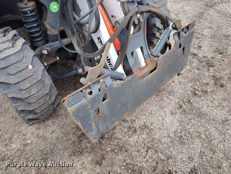 image for item ED0045 2015 Bobcat 5600 utility vehicle