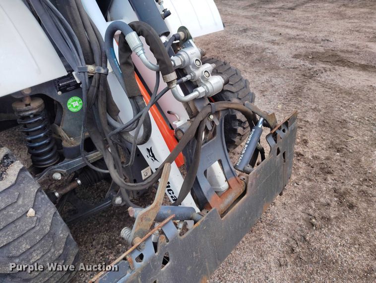 image for item ED0045 2015 Bobcat 5600 utility vehicle