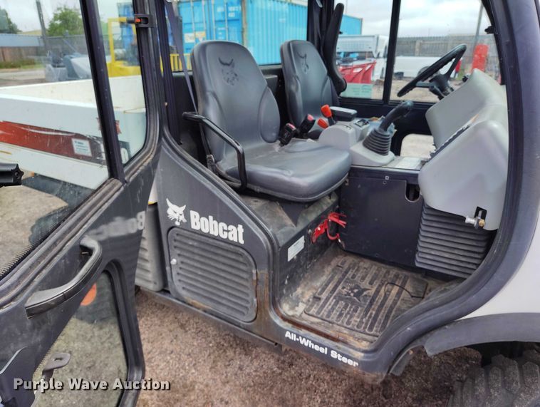 image for item ED0045 2015 Bobcat 5600 utility vehicle