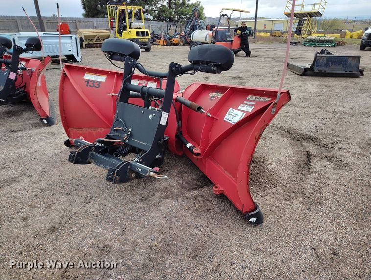 image for item ED0083 Boss Power-V XT snow plow