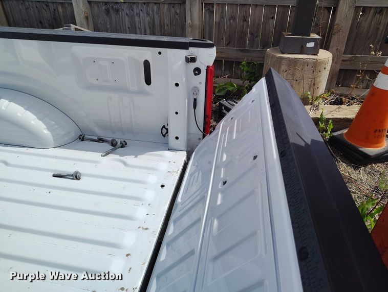 image for item ED0086 Ford Super Duty pickup truck bed