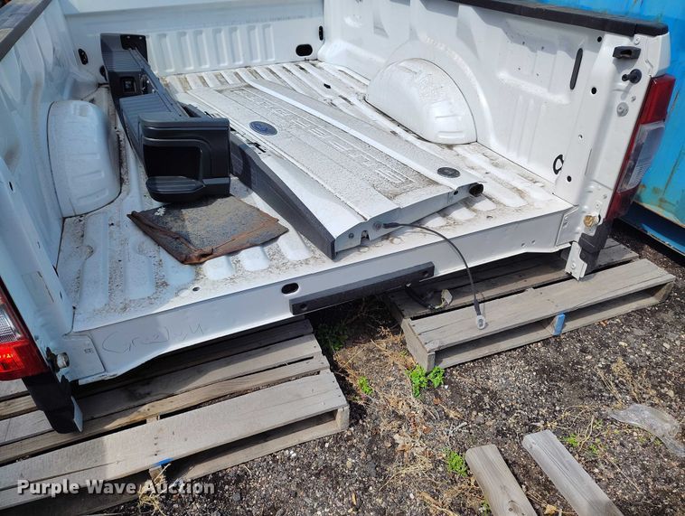 image for item ED0087 Ford Super Duty pickup truck bed