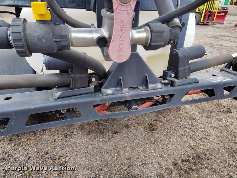 image for item ED0089 2009 SmithCo Spray Star 1750 sprayer