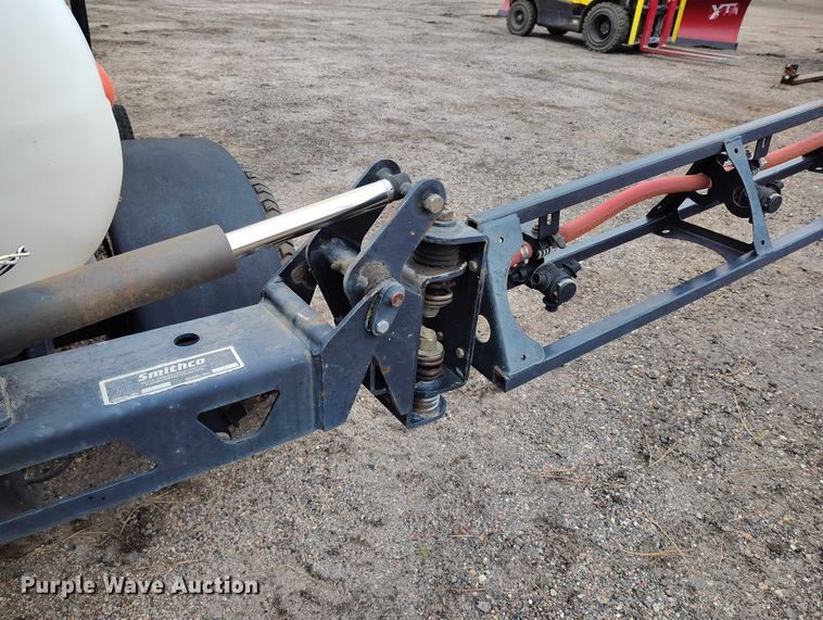 image for item ED0089 2009 SmithCo Spray Star 1750 sprayer