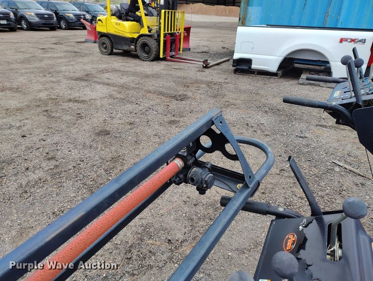 image for item ED0089 2009 SmithCo Spray Star 1750 sprayer