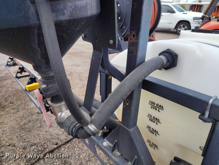 image for item ED0089 2009 SmithCo Spray Star 1750 sprayer