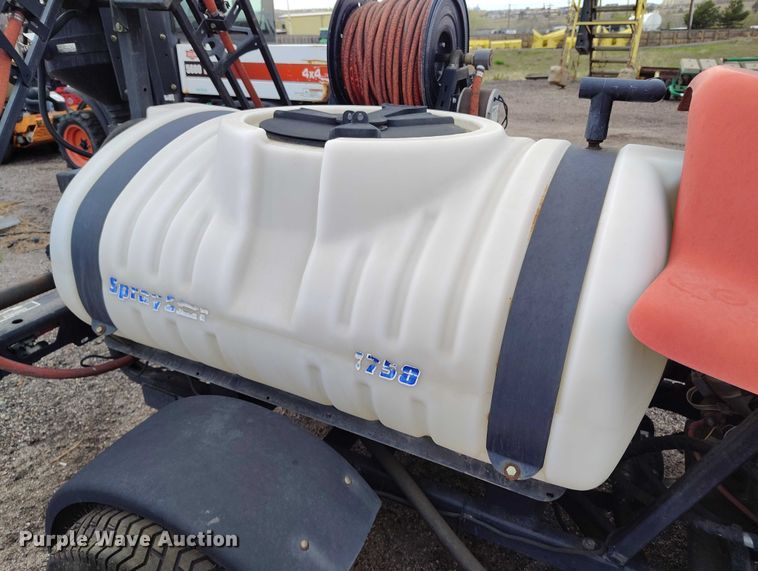 image for item ED0089 2009 SmithCo Spray Star 1750 sprayer