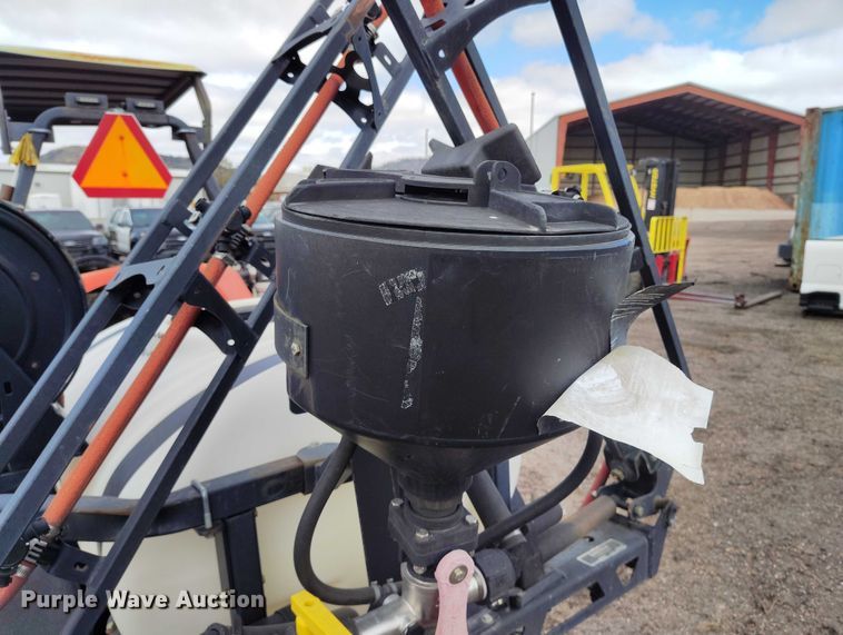 image for item ED0089 2009 SmithCo Spray Star 1750 sprayer