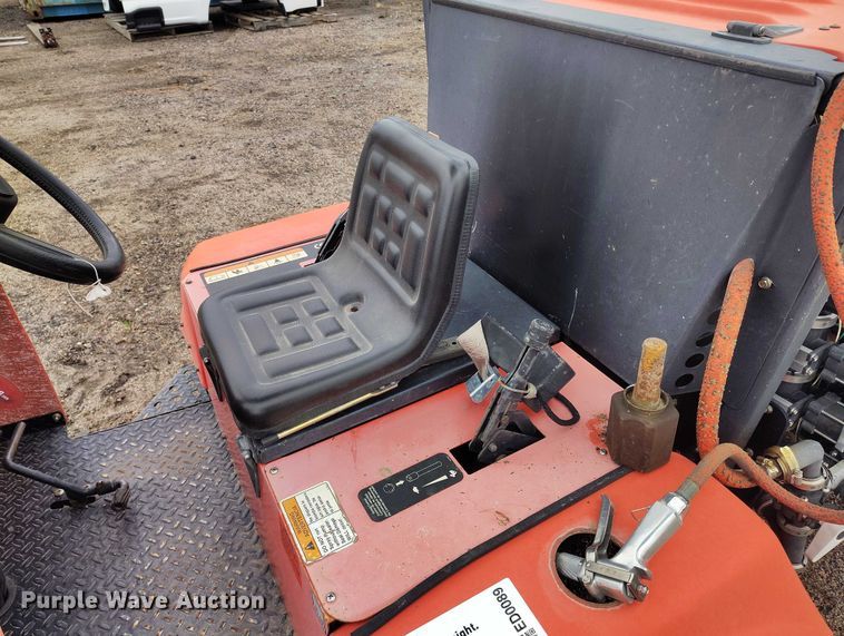 image for item ED0089 2009 SmithCo Spray Star 1750 sprayer