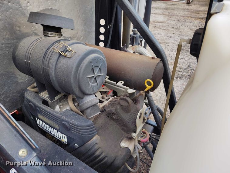 image for item ED0089 2009 SmithCo Spray Star 1750 sprayer