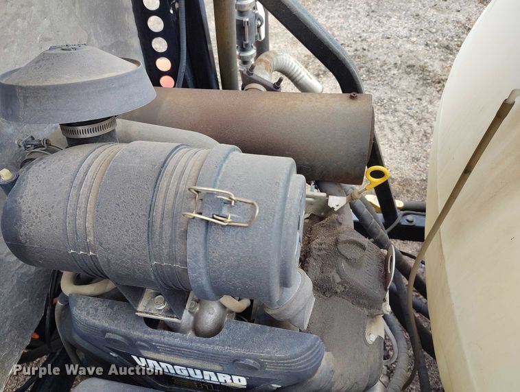 image for item ED0089 2009 SmithCo Spray Star 1750 sprayer