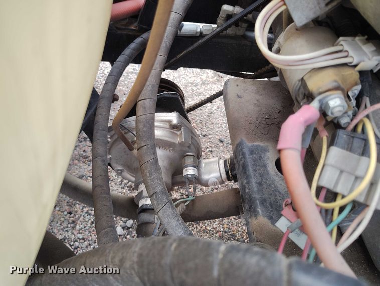 image for item ED0089 2009 SmithCo Spray Star 1750 sprayer