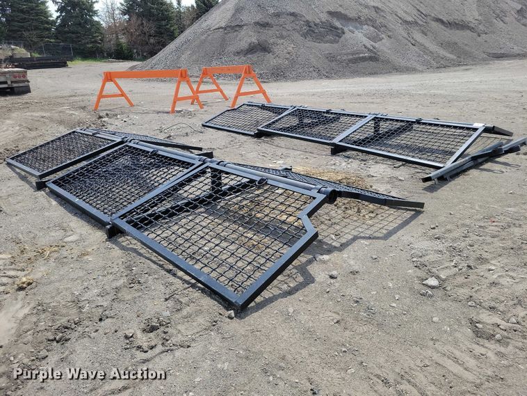 image for item EE0989 (2) sand screens
