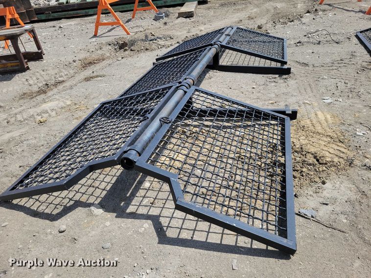 image for item EE0989 (2) sand screens