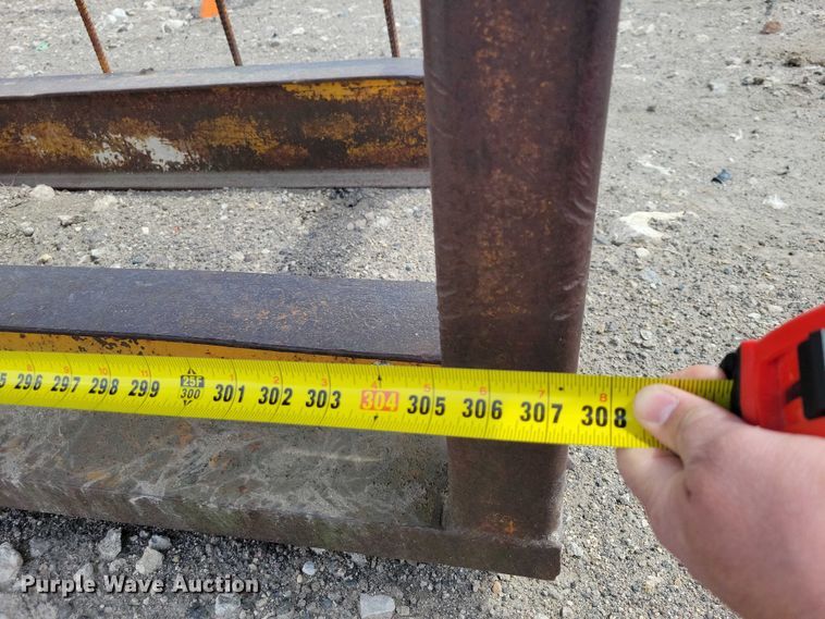 image for item EE0990 Pile driver