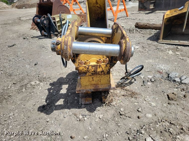 image for item EE0992 Helac swivel quick attach