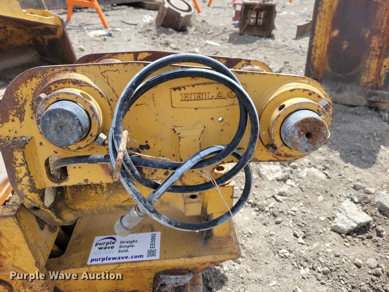 image for item EE0992 Helac swivel quick attach