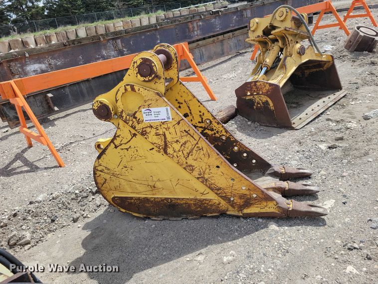 image for item EE0993 Caterpillar excavator bucket