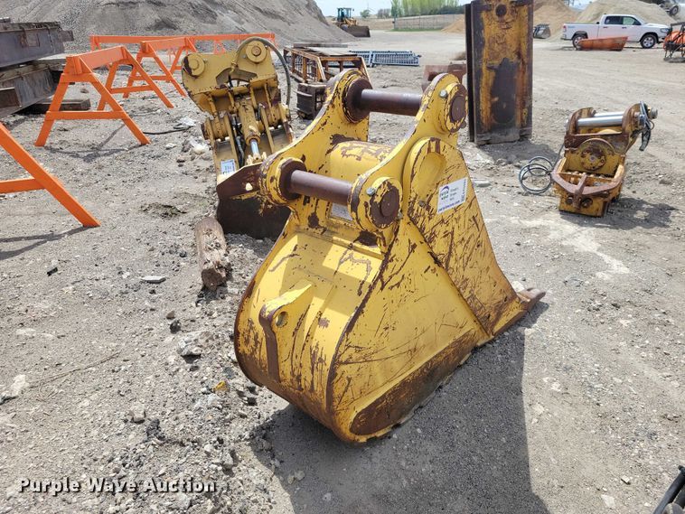 image for item EE0993 Caterpillar excavator bucket