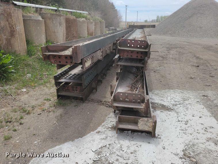 image for item EE0996 Bridge beams and pilings