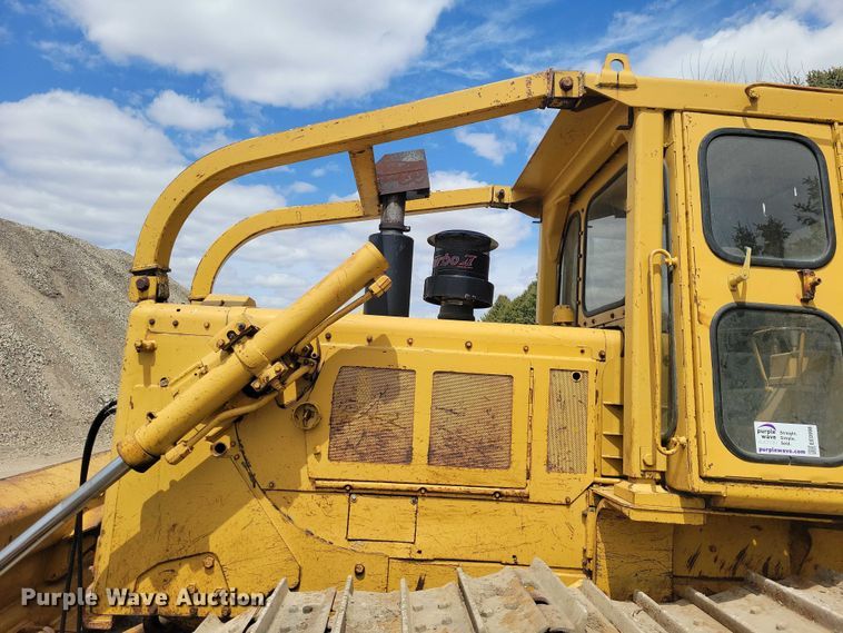 image for item EE0998 1976 Caterpillar D6C dozer