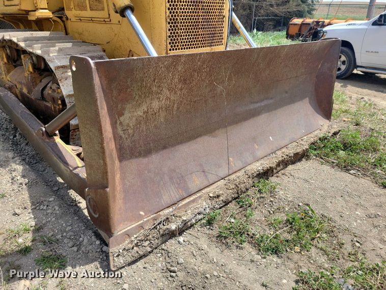 image for item EE0998 1976 Caterpillar D6C dozer