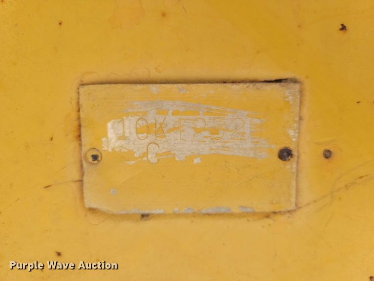 image for item EE0998 1976 Caterpillar D6C dozer