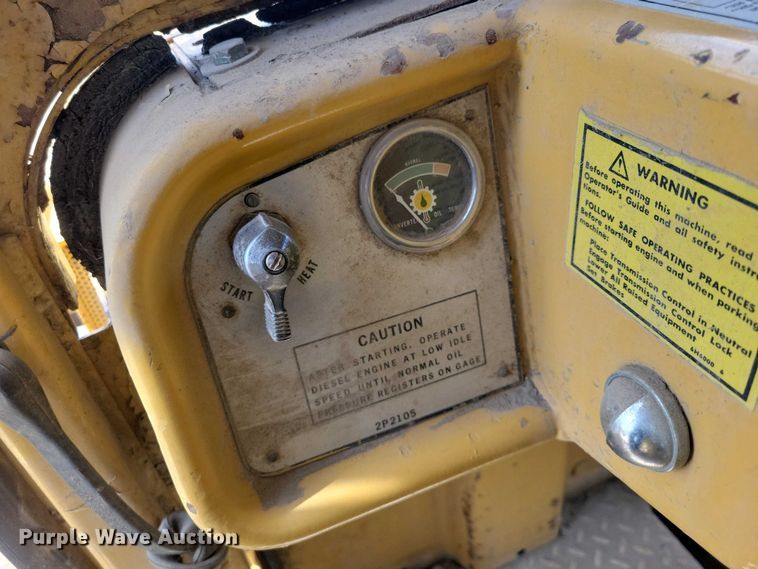 image for item EE0998 1976 Caterpillar D6C dozer