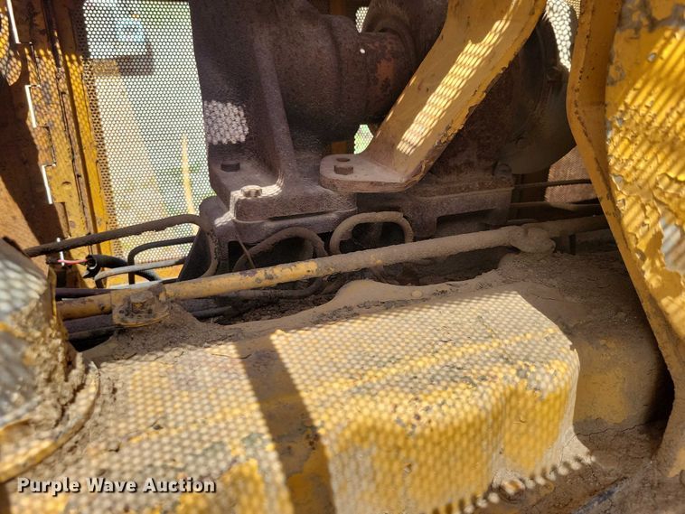 image for item EE0998 1976 Caterpillar D6C dozer