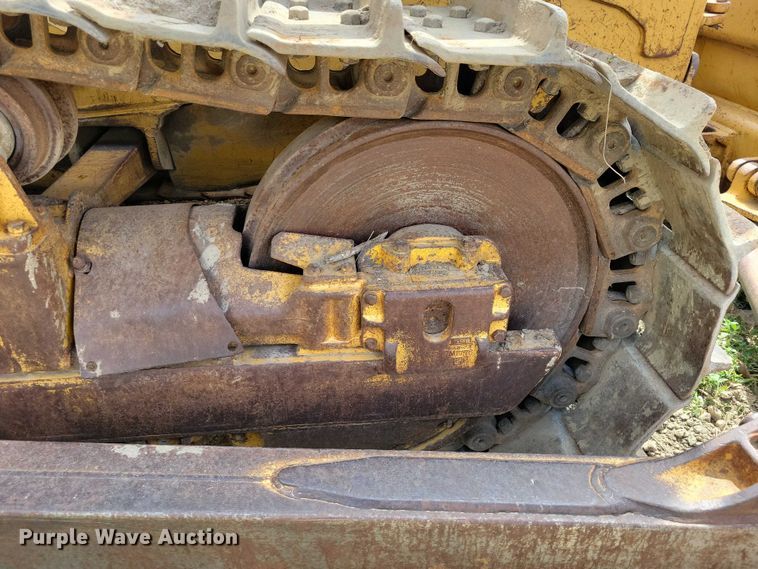 image for item EE0998 1976 Caterpillar D6C dozer
