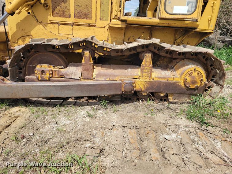 image for item EE0998 1976 Caterpillar D6C dozer