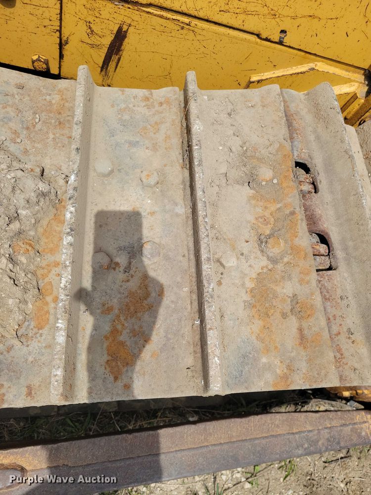 image for item EE0998 1976 Caterpillar D6C dozer