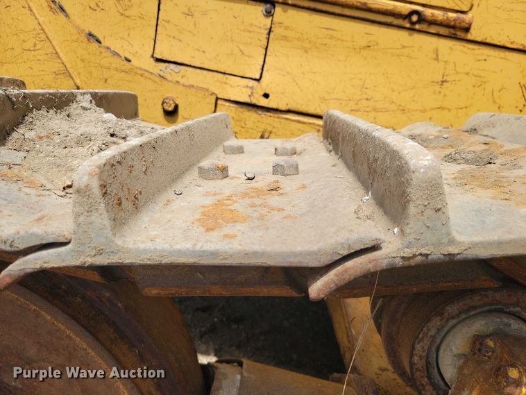 image for item EE0998 1976 Caterpillar D6C dozer