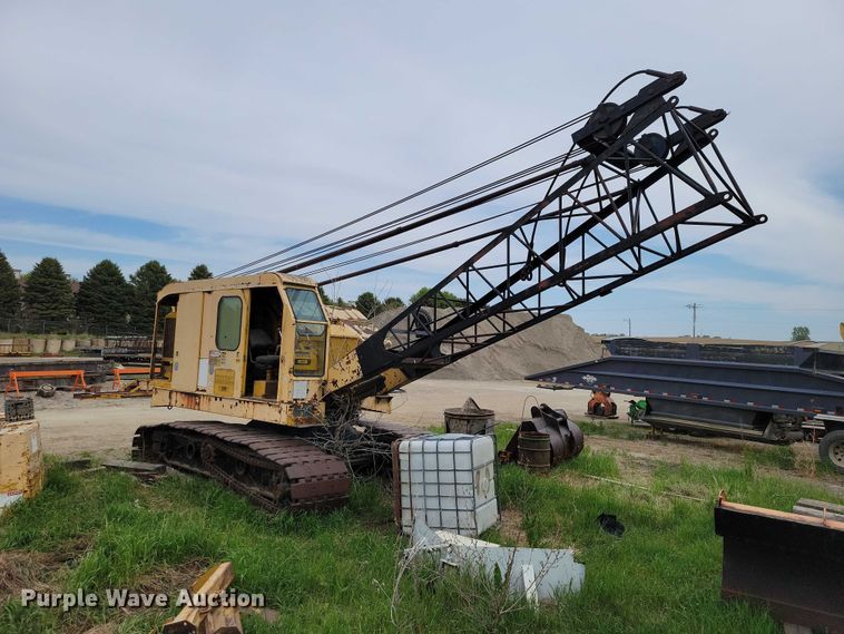 image for item EE1002 American 599 crane