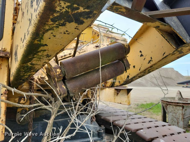 image for item EE1002 American 599 crane