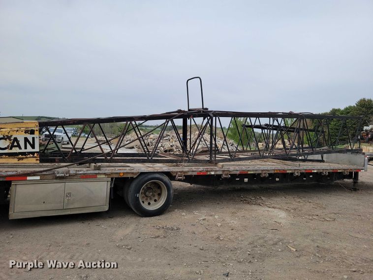 image for item EE1002 American 599 crane
