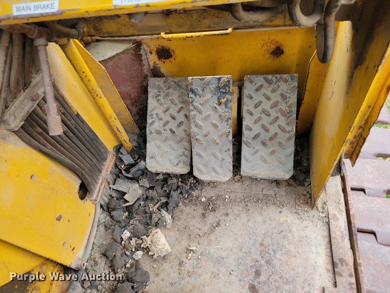 image for item EE1002 American 599 crane