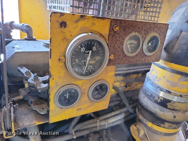 image for item EE1002 American 599 crane