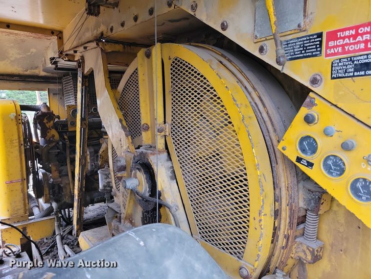 image for item EE1002 American 599 crane