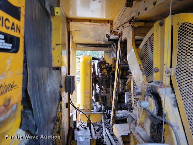 image for item EE1002 American 599 crane