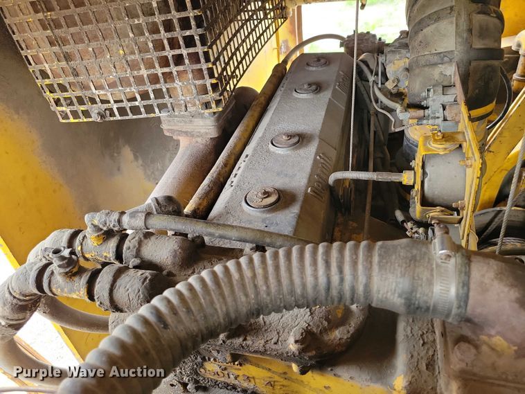 image for item EE1002 American 599 crane
