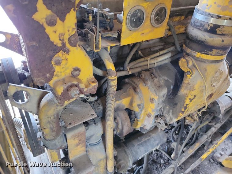 image for item EE1002 American 599 crane