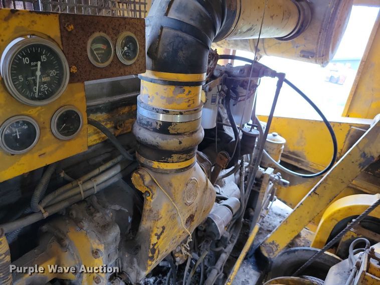 image for item EE1002 American 599 crane