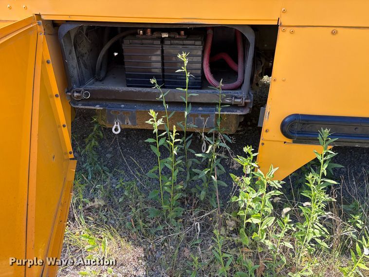 image for item EF1207 2008 Thomas Built B2 school bus