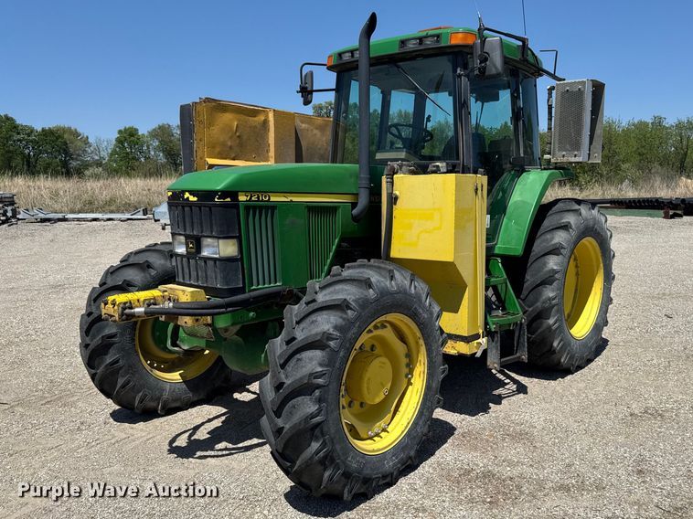 image for item EF2471 2000 John Deere 7210 MFWD tractor